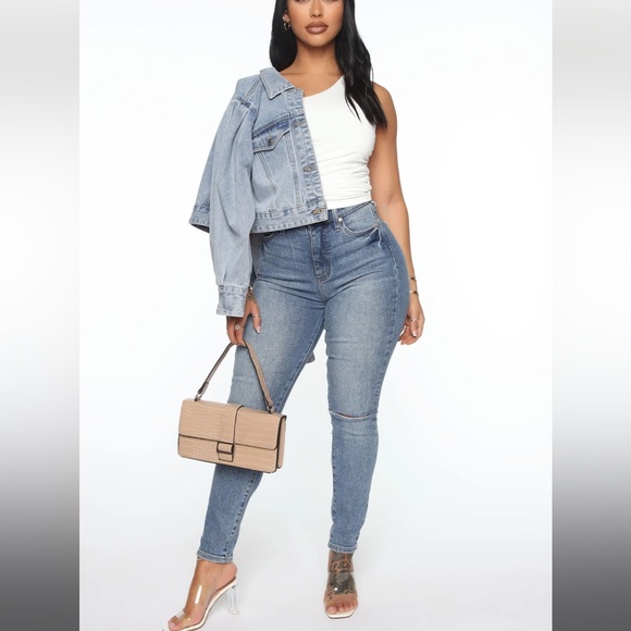 One Shoulder Ruched Top - Picture 3 of 4